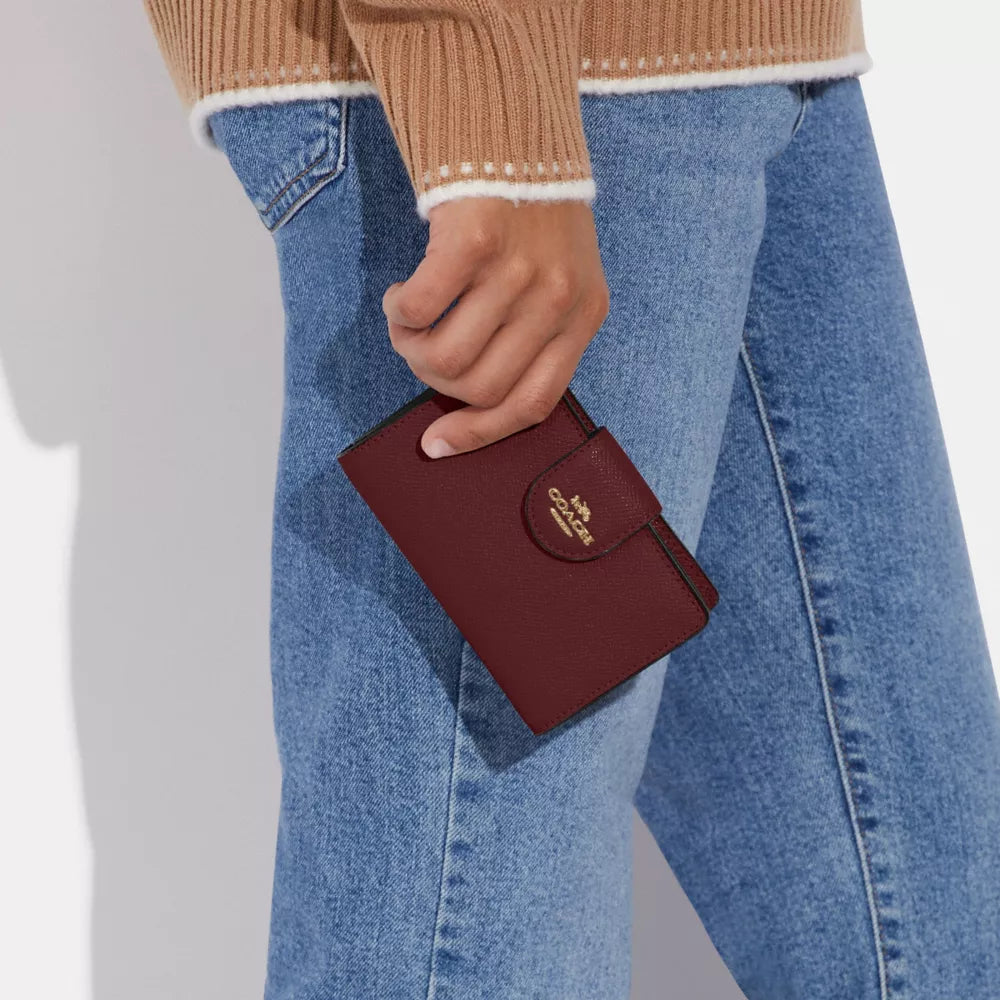 Coach Medium Corner Zip Wallet
