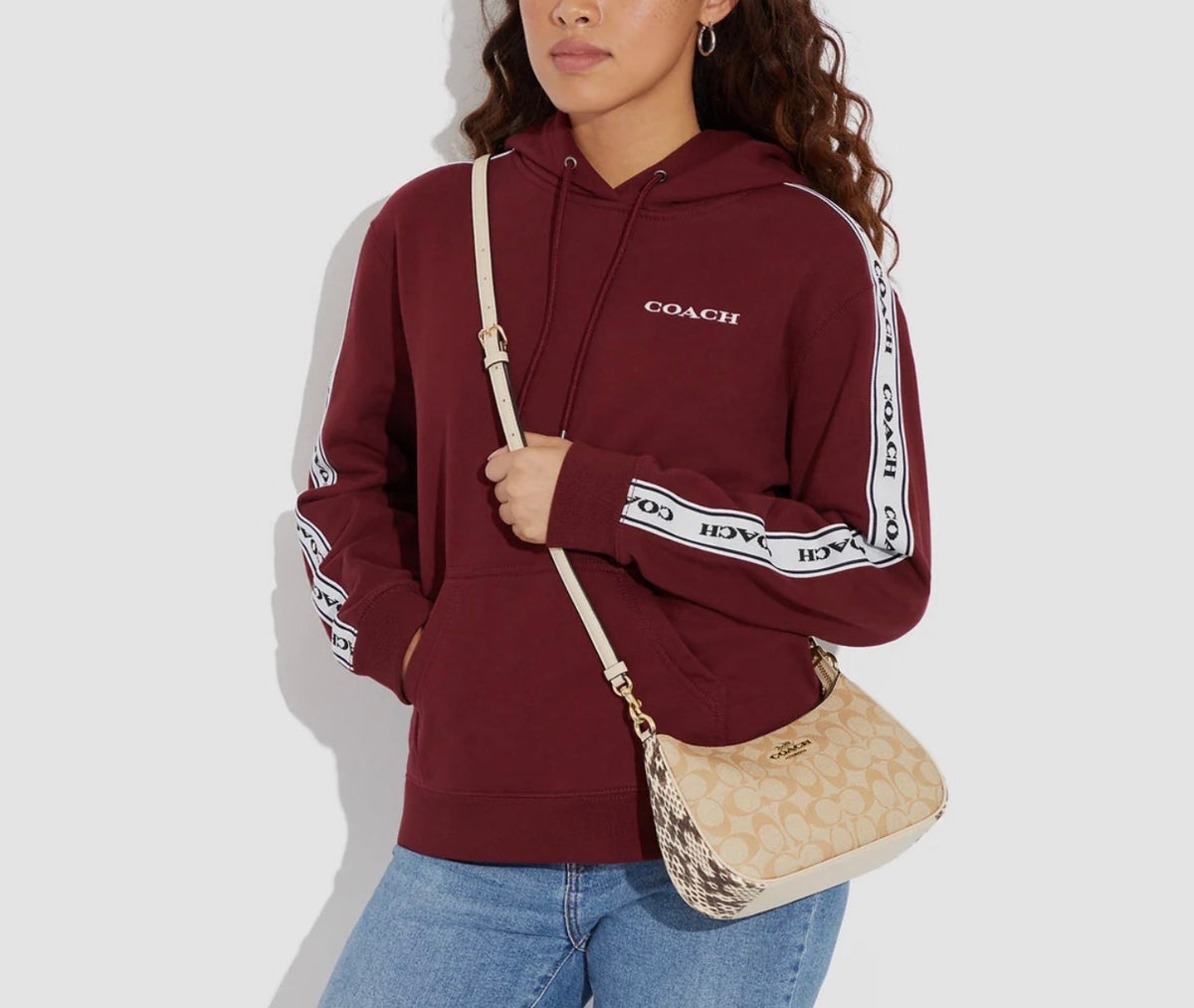 Coach Teri Shoulder Bag In Signature Canvas