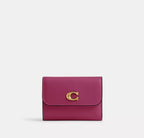 Coach Essential Card Holder Wallet