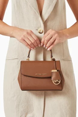 Michael Kors
Extra-small Ava Crossbody Bag in Saffiano Leather