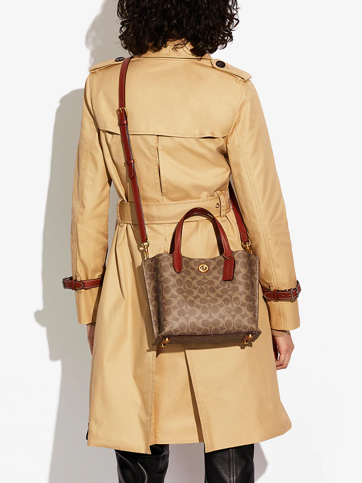 Coach Willow 24 Tote Bag in Leather
