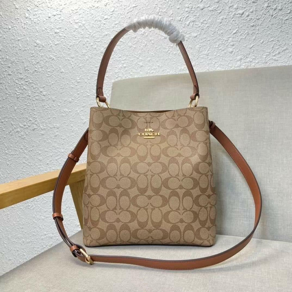 Coach Mollie Bucket Bag 22