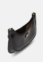 Tory Burch
Robinson Convertible Crescent Shoulder Bag in Patent Leather