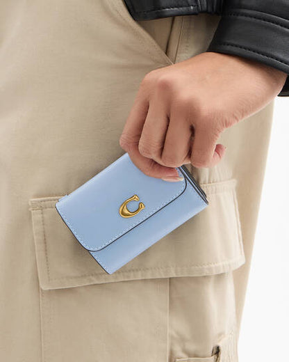 Coach Essential Card Holder Wallet