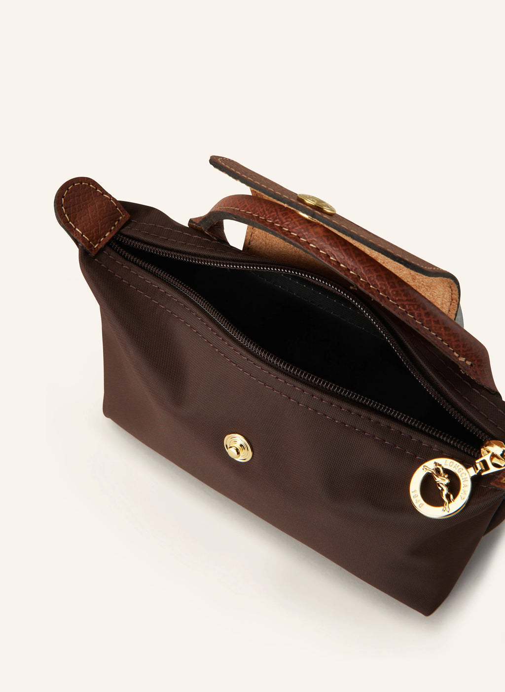 Longchamp
Le Pliage Pouch With Handle