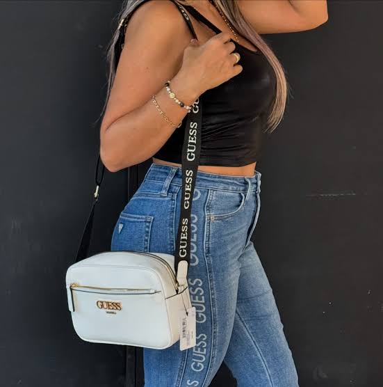 Guess 
Tremblay Crossbody