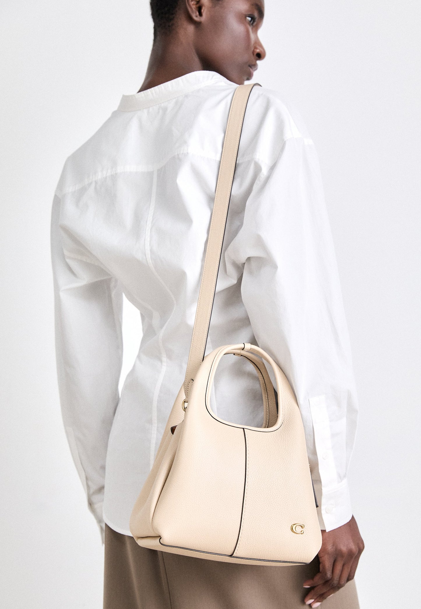 Coach Lana Shoulder Bag 23 - Ivory