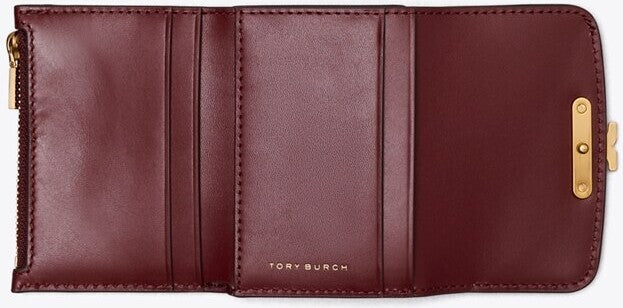 TORY BURCH
Eleanor smooth leather wallet