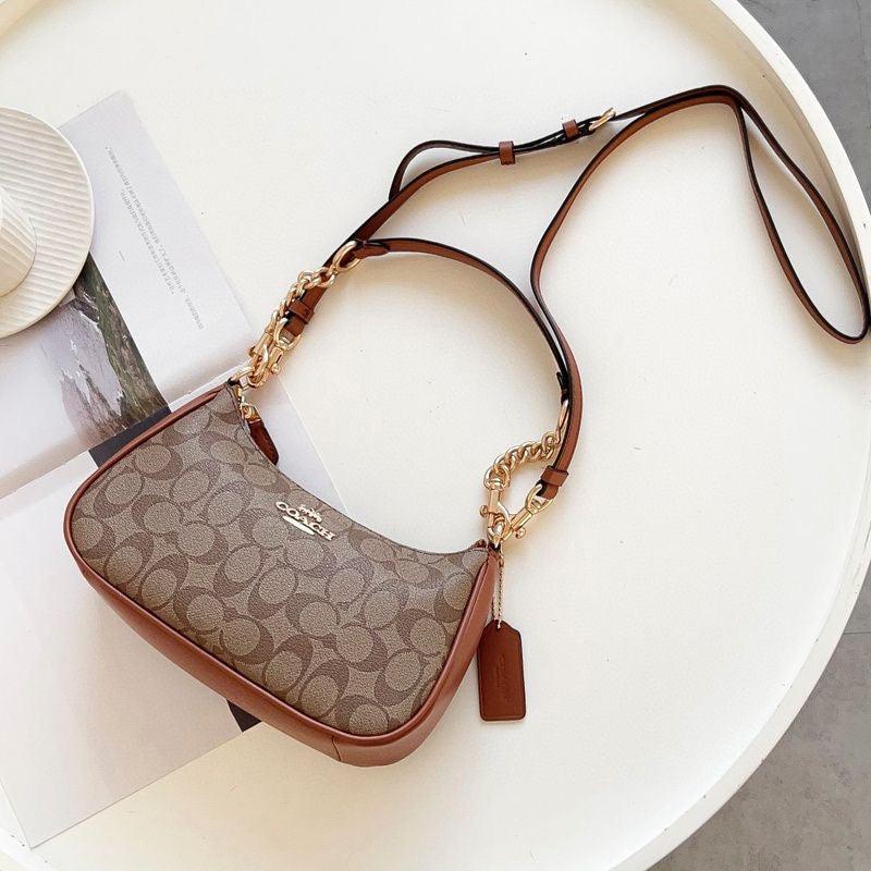Coach Teri Shoulder Bag In Signature Canvas
