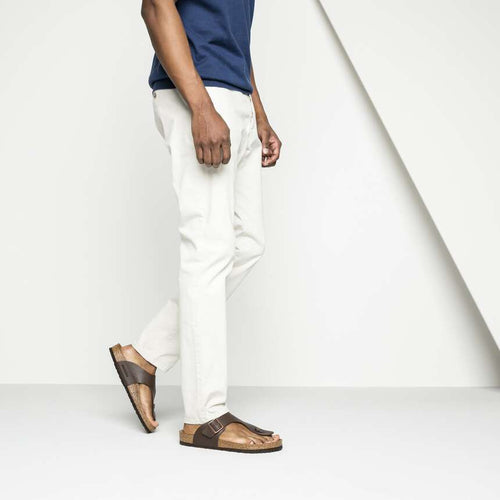 Birkenstock Gizeh
Natural Leather Oiled