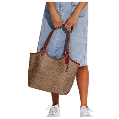 COACH
DAY TOTE IN SIGNATURE CANVAS